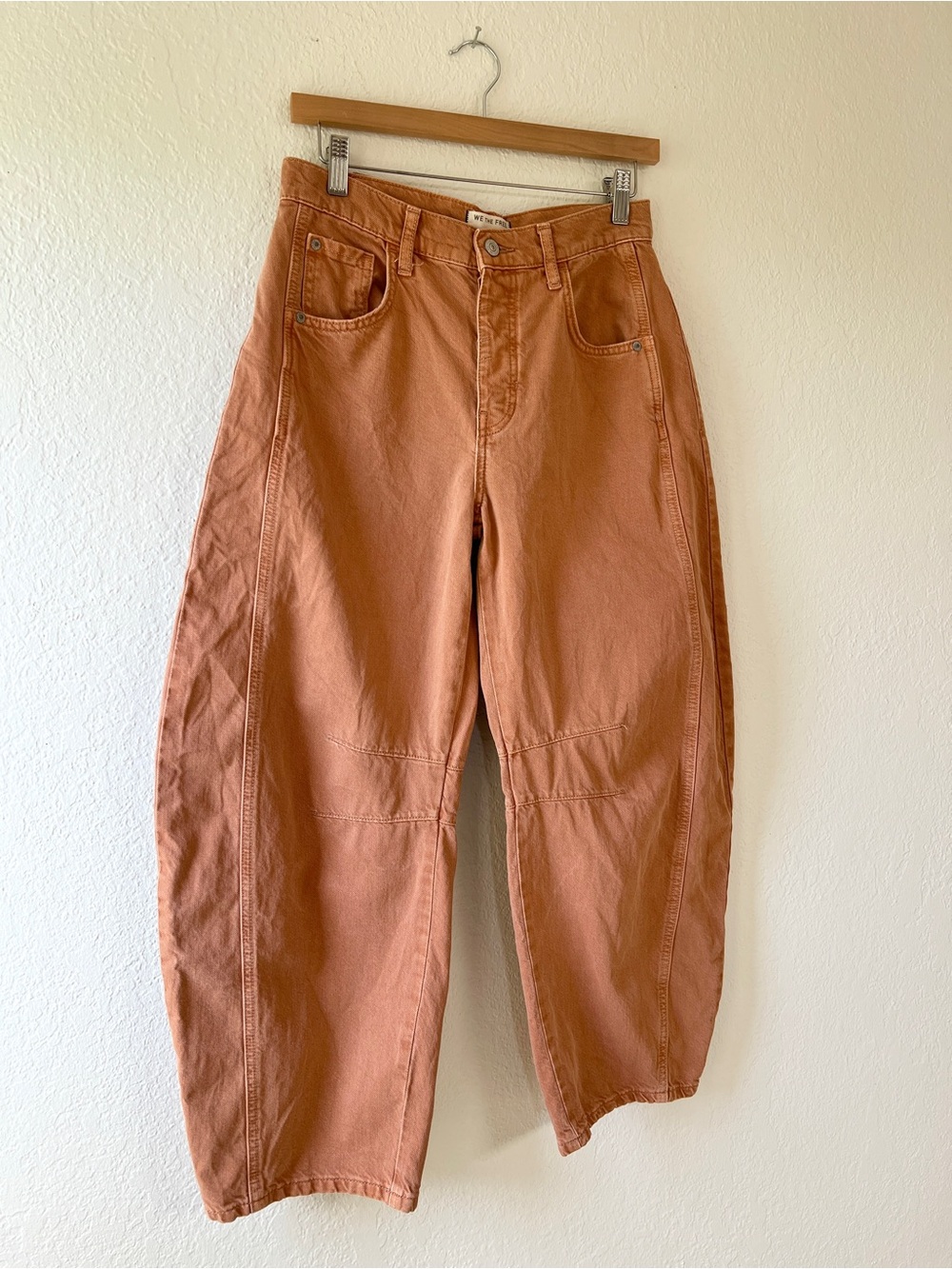 We The Free good luck mid rise barrel jeans / ginger root colorway / size 25 - Picture 3 of 8